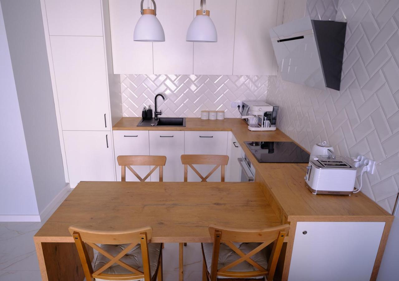 Riverside I Apartment *